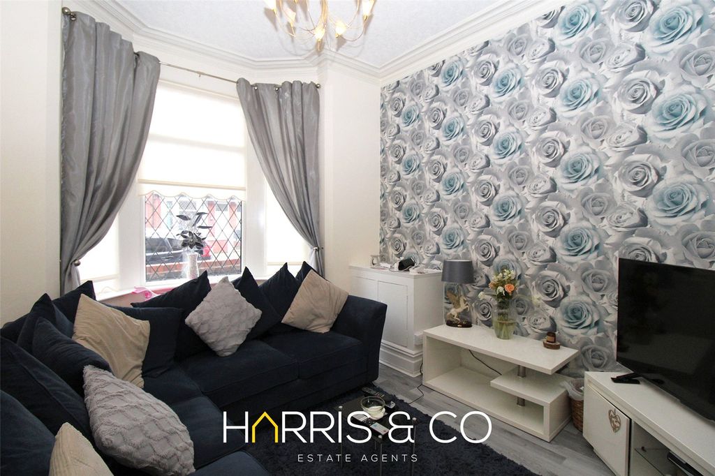Property photo 3 of 17 Picture No. 08