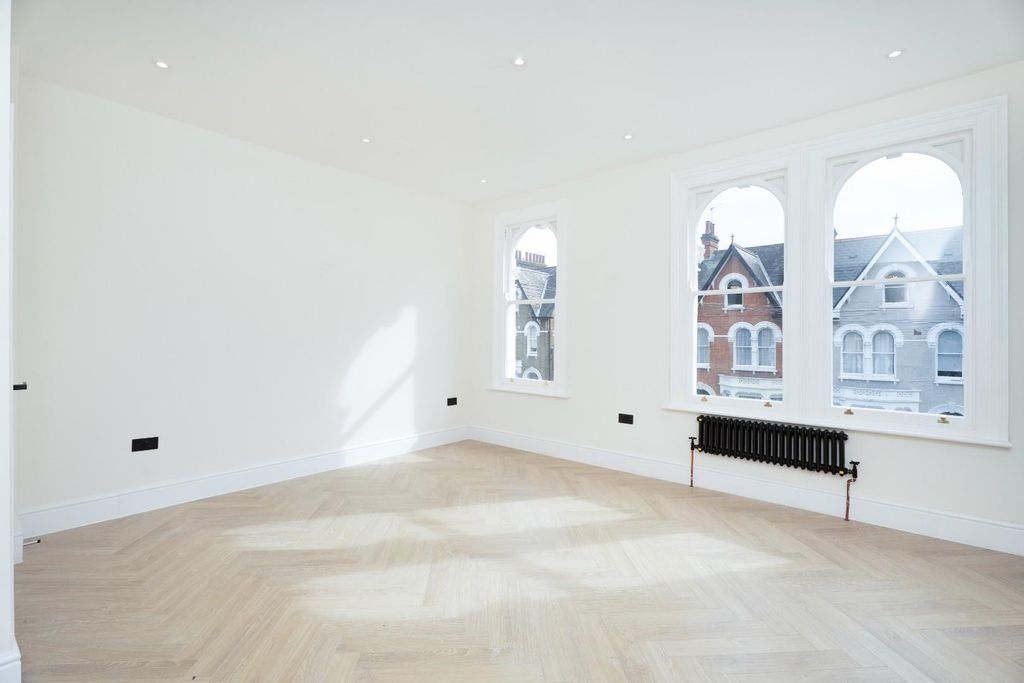 Property photo 2 of 15 Img14.Jpg