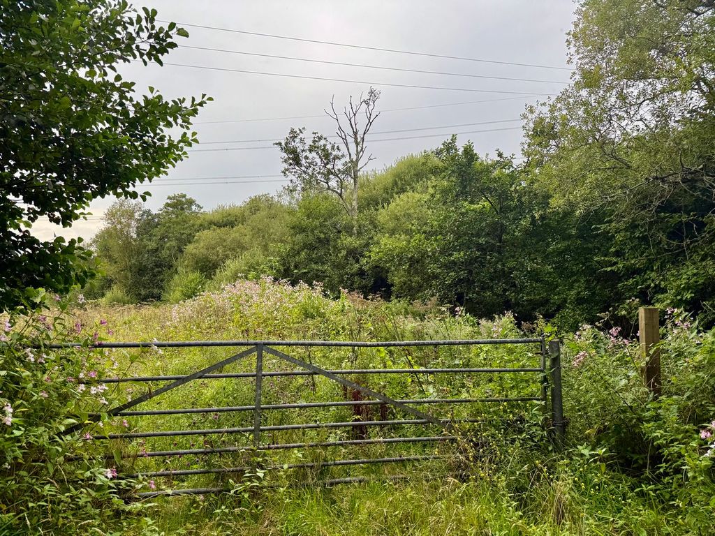 Property photo 3 of 14