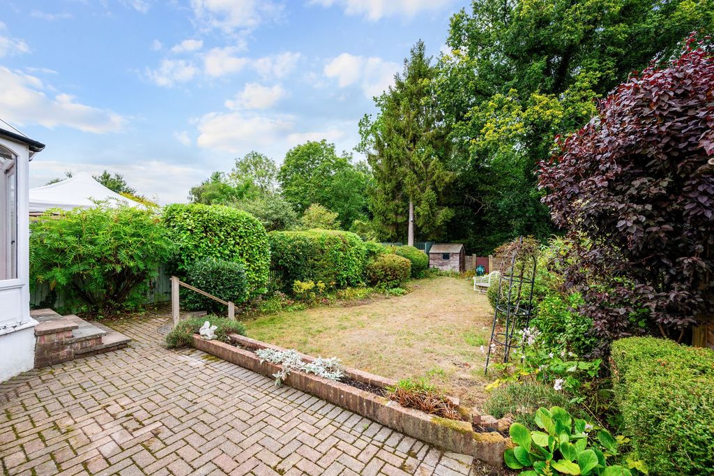 Property photo 2 of 19