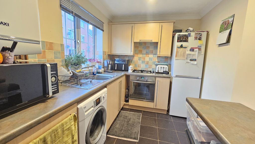 Property photo 2 of 10