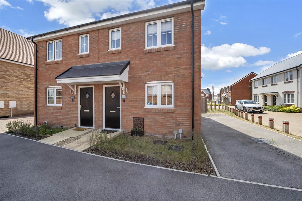 Property photo 1 of 13 Dcp_8762.Jpg