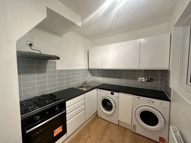Property photo 1 of 3
