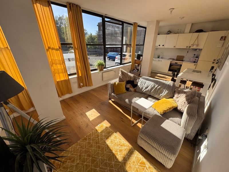 Property photo 2 of 10 Photo 8