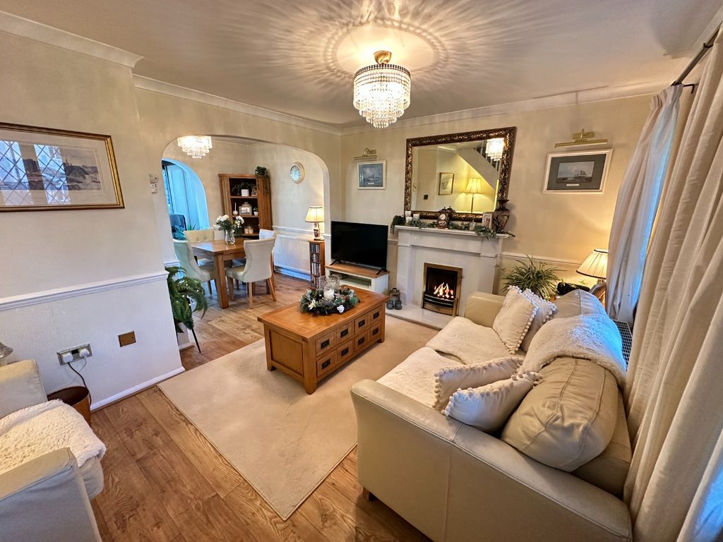 Property photo 3 of 15 5529836