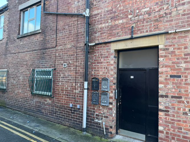 Property photo 1 of 11 Cover