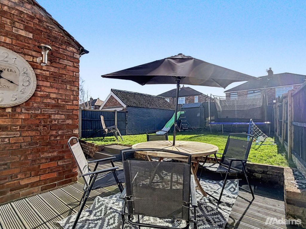 Property photo 3 of 21