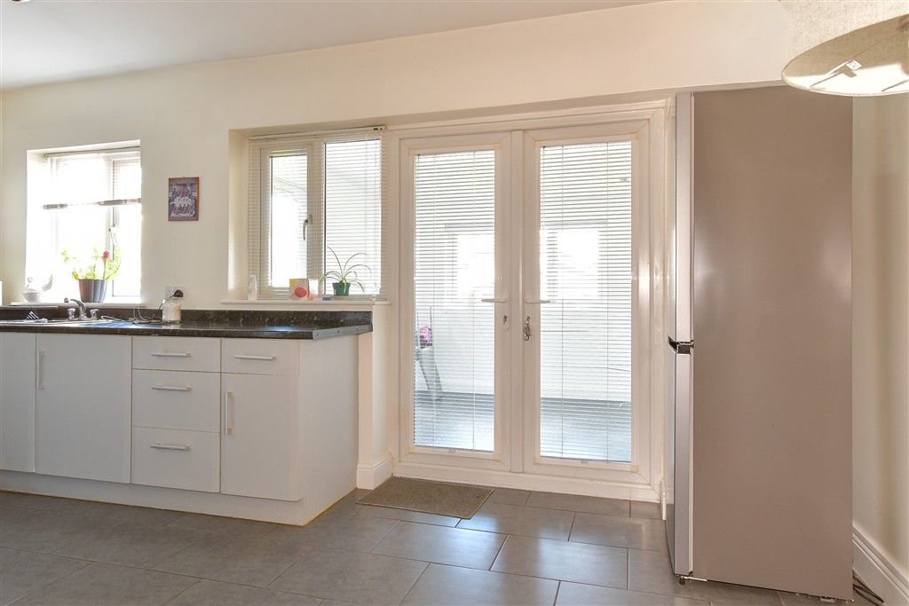 Property photo 3 of 13 Kitchen