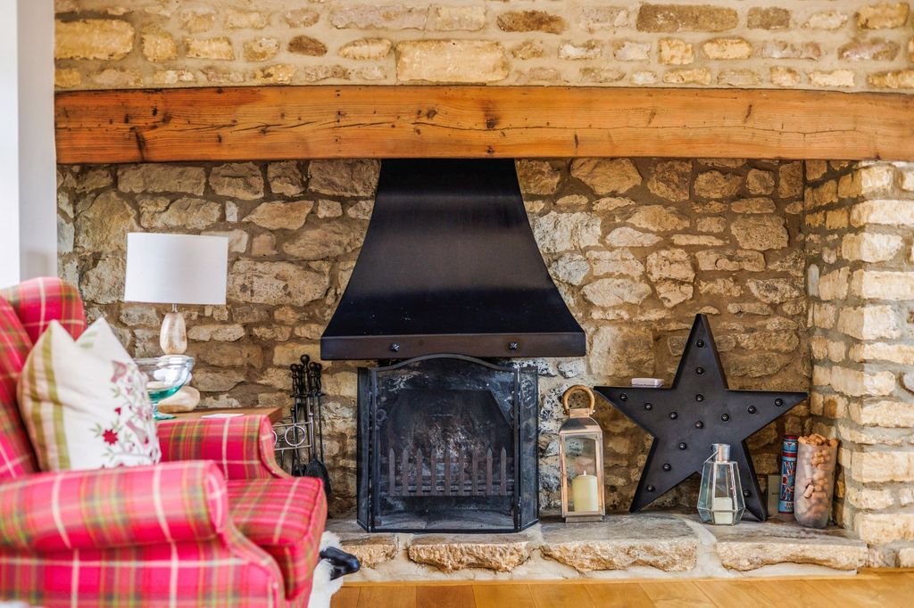 Property photo 3 of 20 Picture No. 32