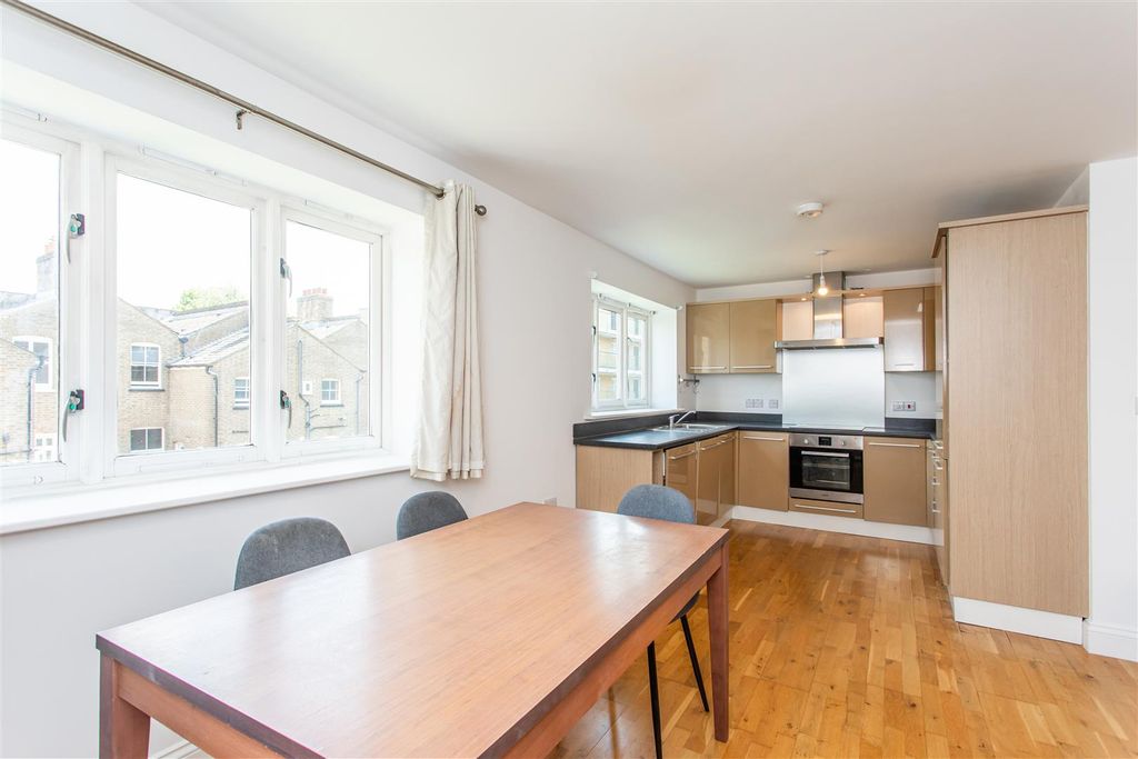 Property photo 2 of 12 Kitchen/Dining Area