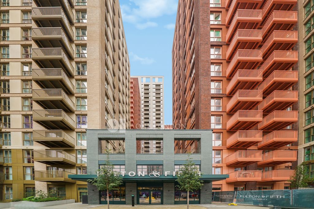 Property photo 1 of 28