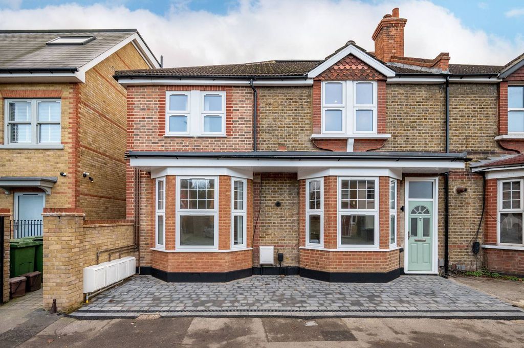 Property photo 1 of 1