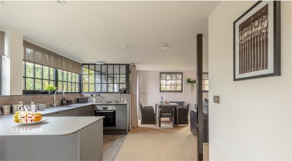 Additional image 7 of 2 bed flat to rentKings Road, Halstead CO9