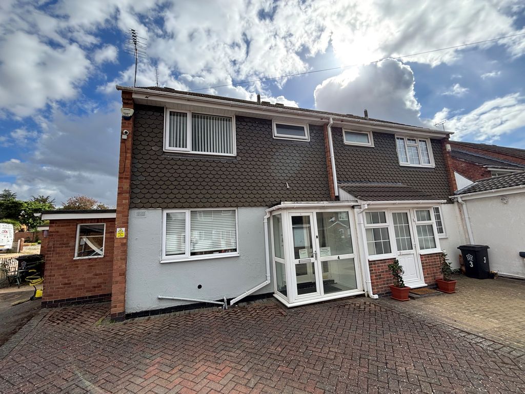 Property photo 1 of 9