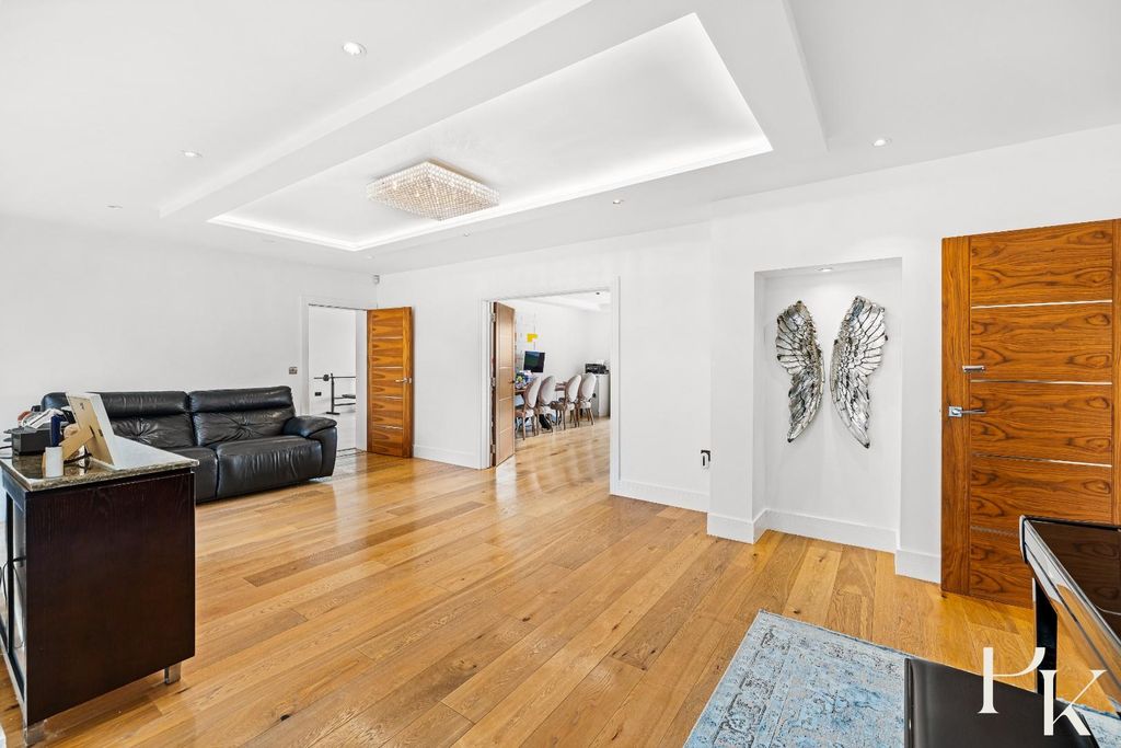 Additional image 11 of 5 bed detached house for saleRoedean Crescent, Brighton BN2