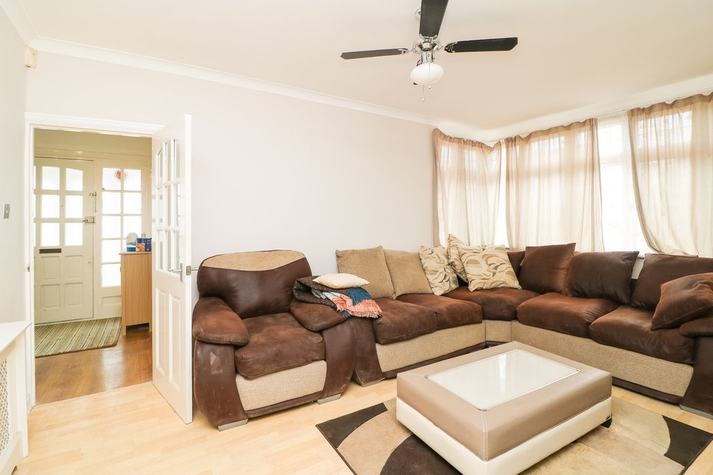 Property photo 3 of 22