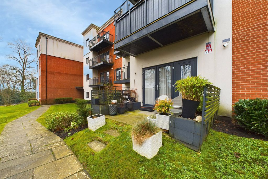 Property photo 1 of 8 Picture No. 13