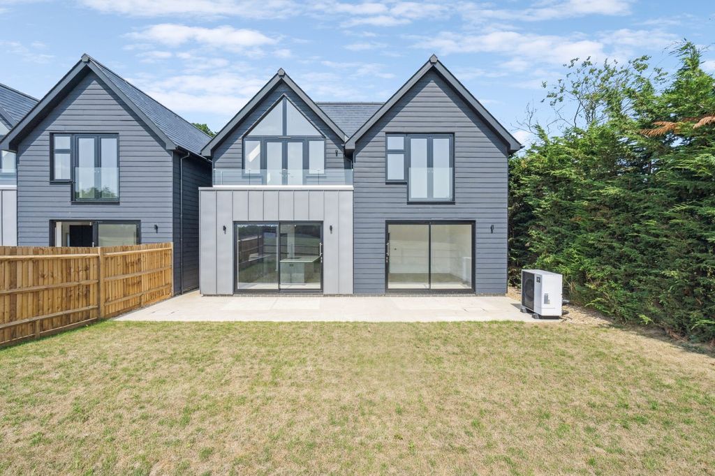Additional image 21 of 4 bed detached house for saleKingsoak, Hitchin SG4