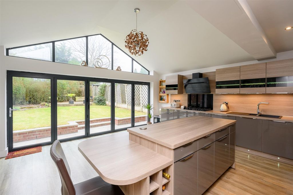 Property photo 2 of 26 Kitchen