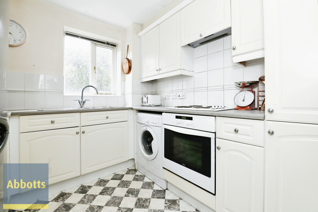 Property photo 3 of 8