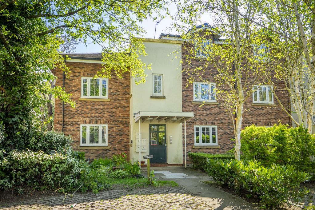 Property photo 1 of 13 5Bh-12.Jpg