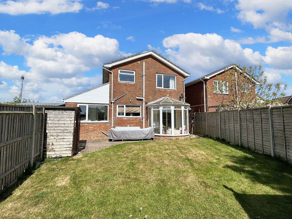 Property photo 2 of 13