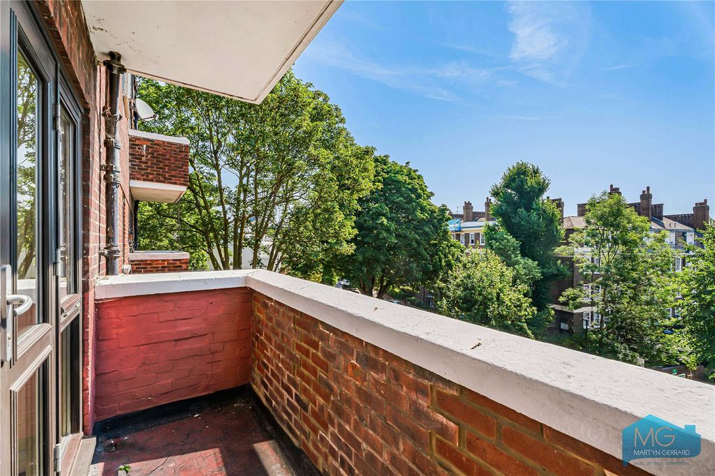 Property photo 2 of 10 Picture No. 24