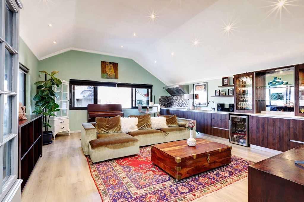 Property photo 2 of 26 Dbv1743107
