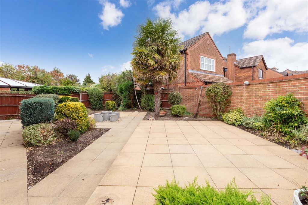 Property photo 3 of 19