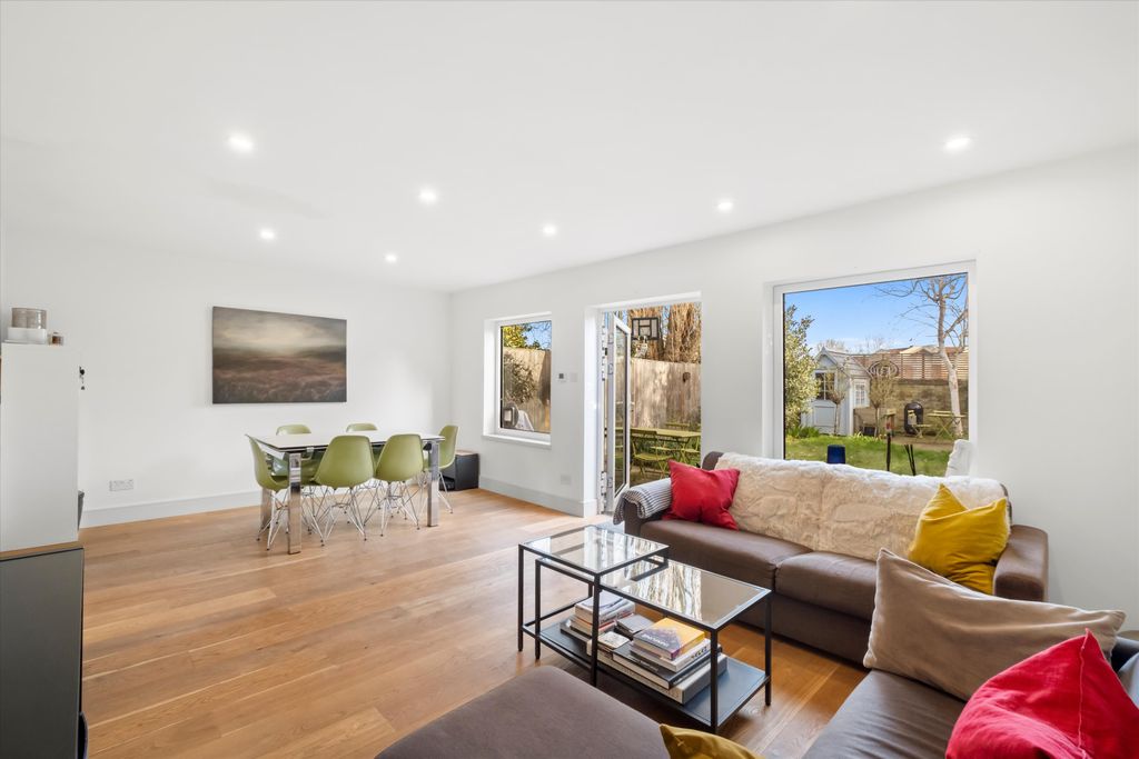 Property photo 1 of 14 Image