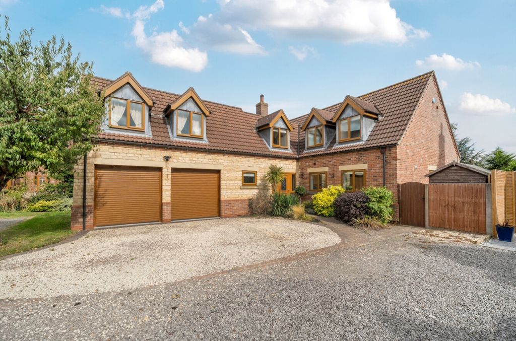 Property photo 1 of 38 1525695-6-1A0ce2ee966c3