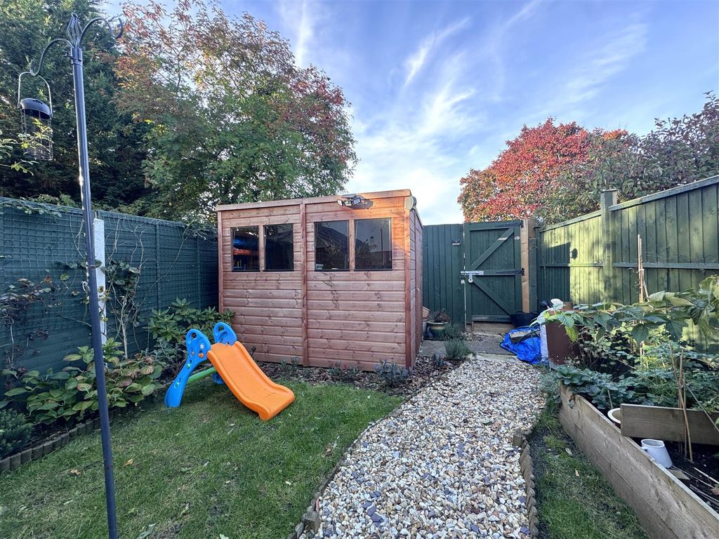 Property photo 2 of 13