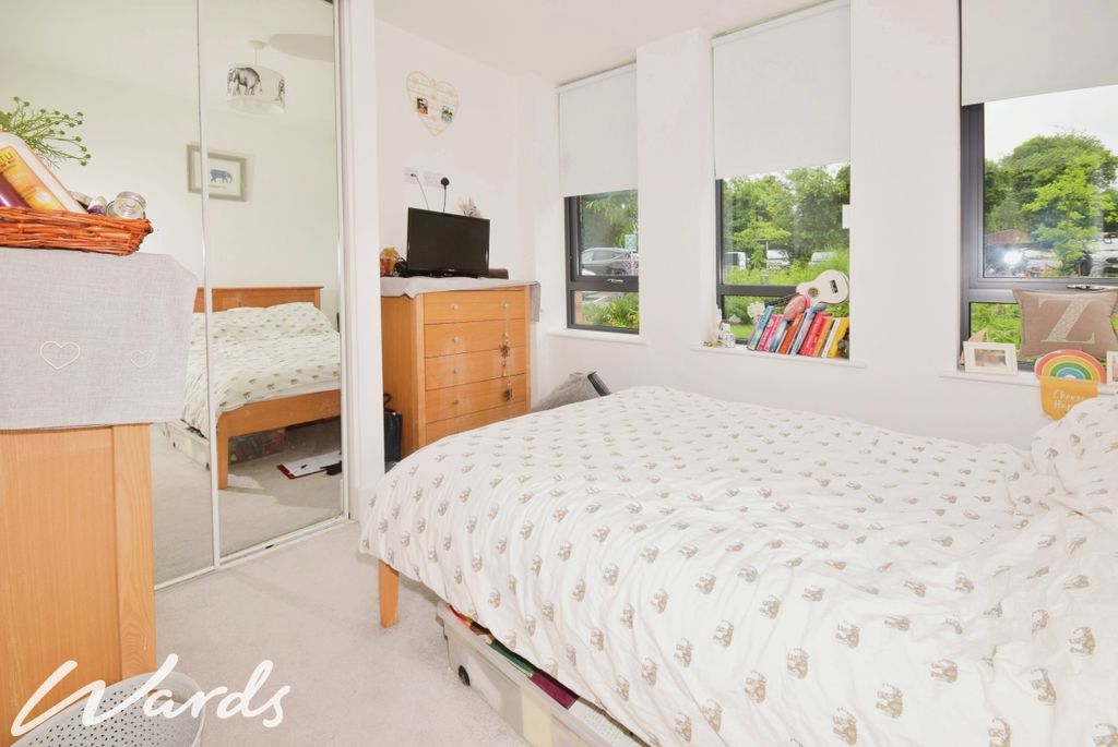Property photo 3 of 7 0Ad8612d-Bedroom