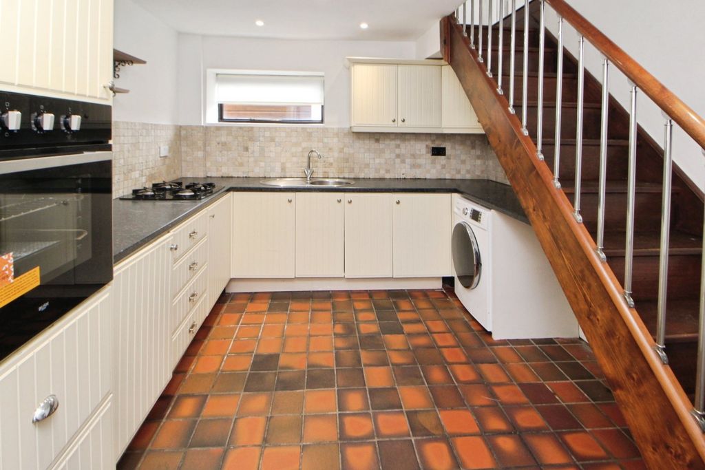 Property photo 3 of 9 Picture No. 07