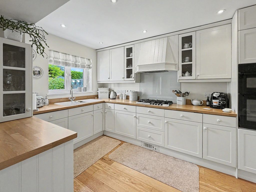 Property photo 2 of 60 5186744