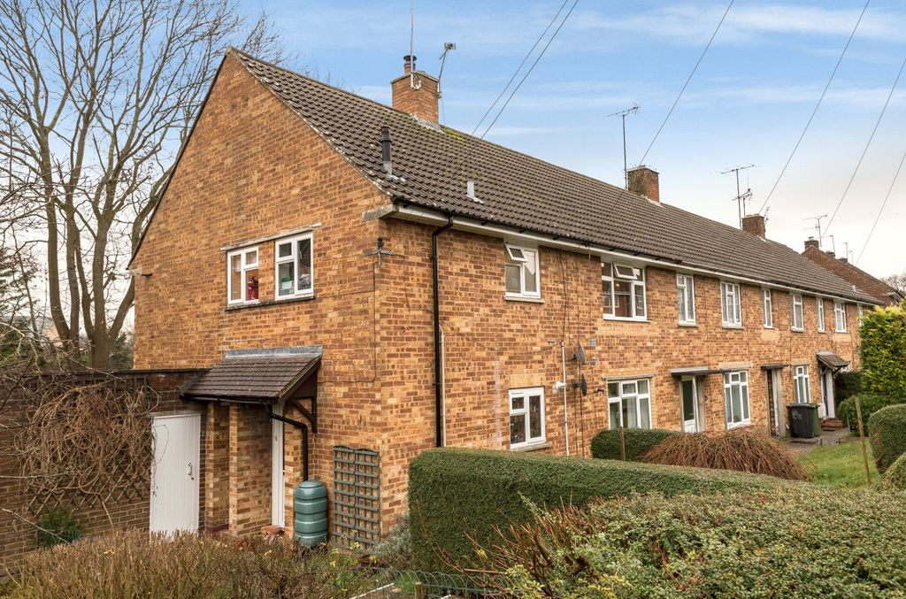 Property photo 1 of 5