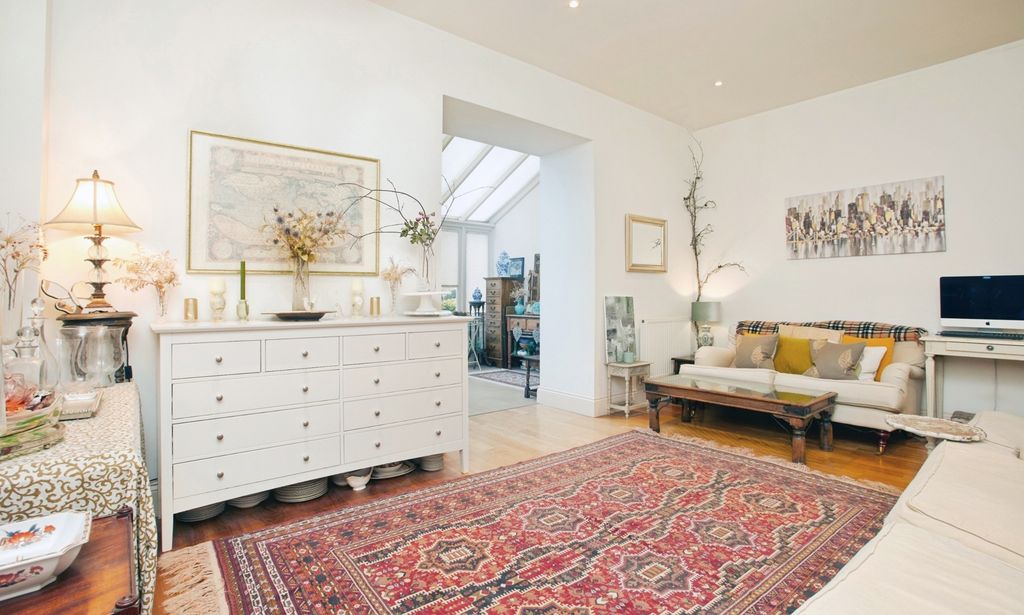 Property photo 3 of 16 Pbox-Img.Jpg