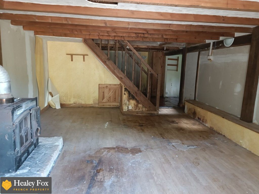 Property photo 2 of 16 2-Salon_16A70692445531