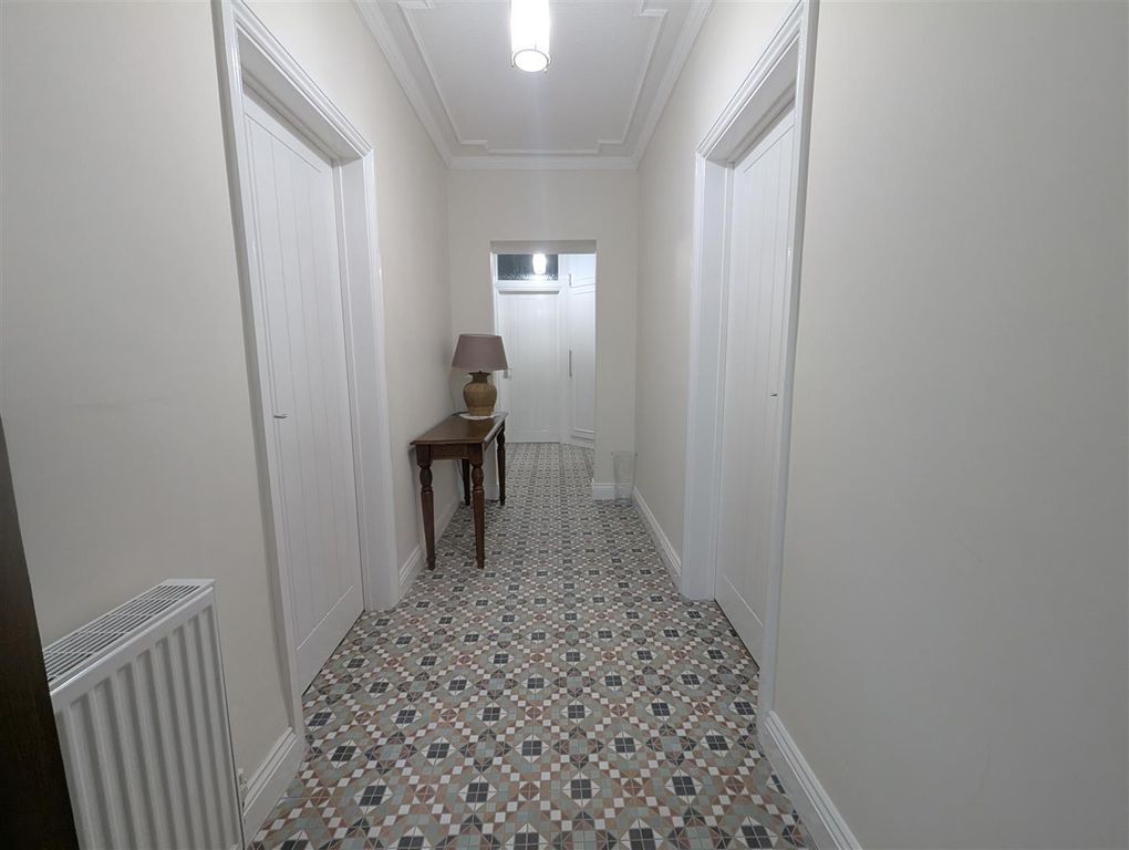 Property photo 2 of 17 Entrance Hallway