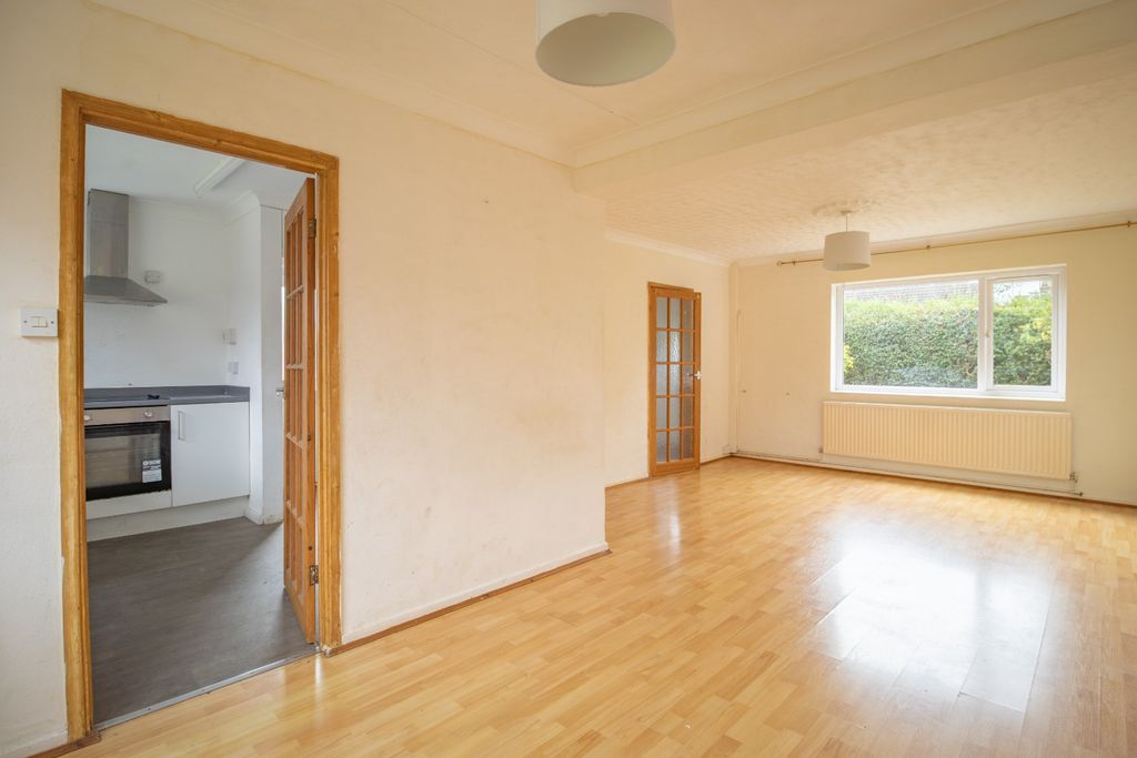 Property photo 3 of 15 5362504