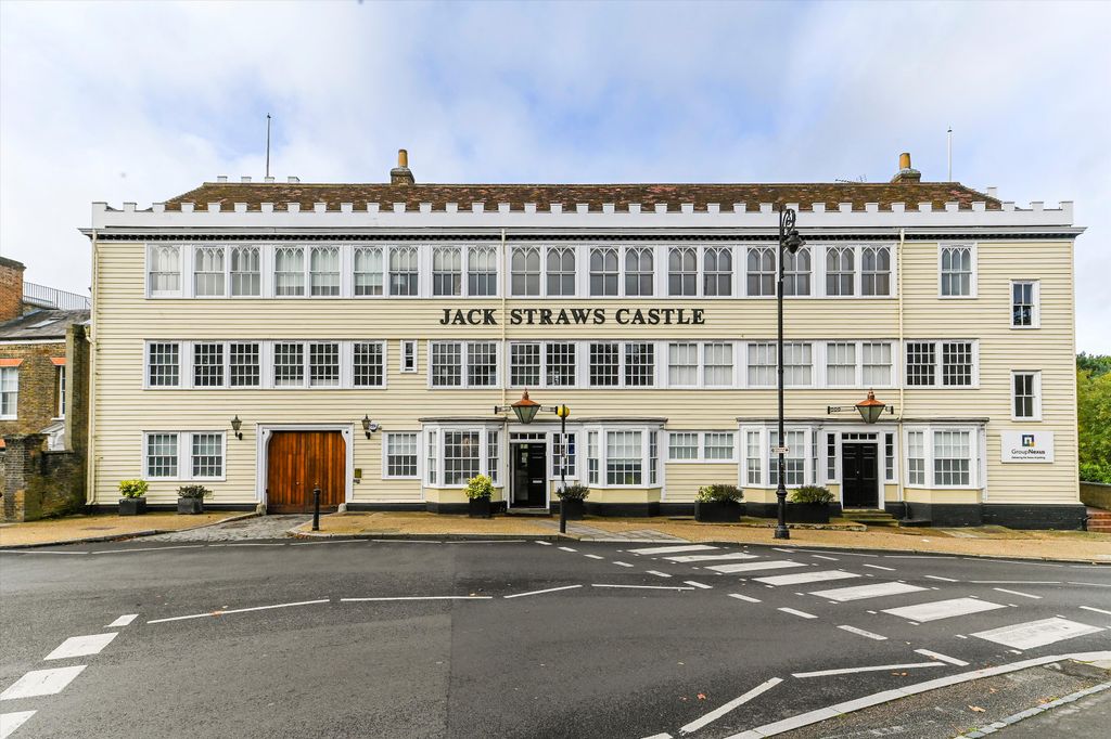 Property photo 1 of 15 Image