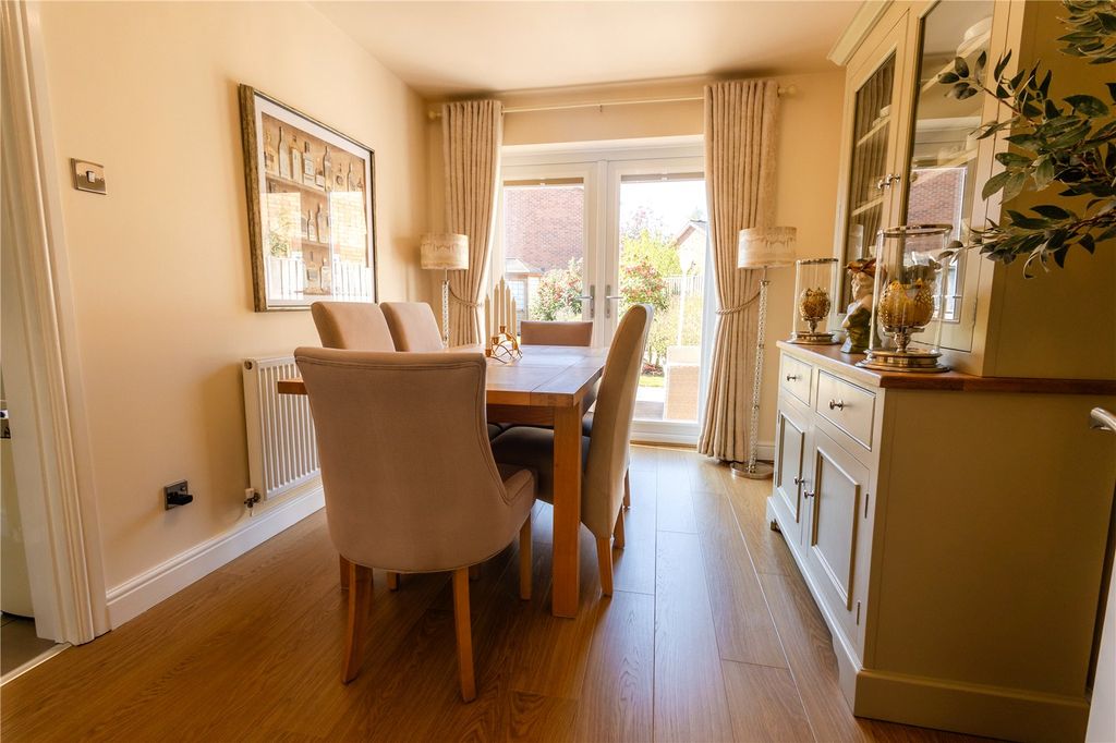 Property photo 3 of 38 Picture No. 76