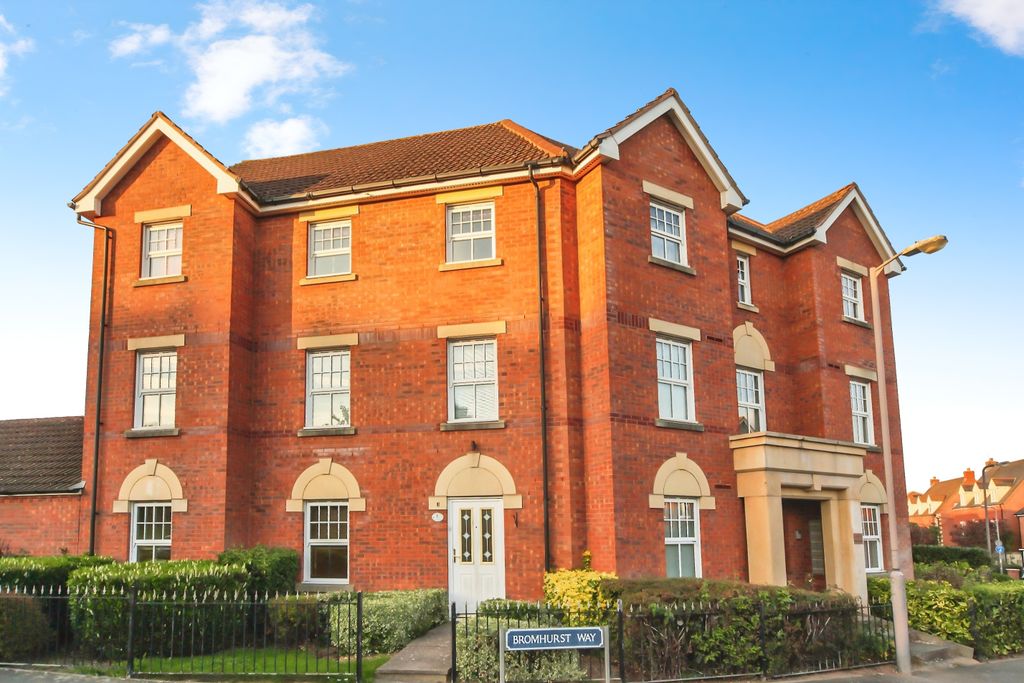 Property photo 1 of 14 Front