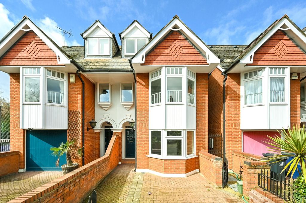 Property photo 1 of 19