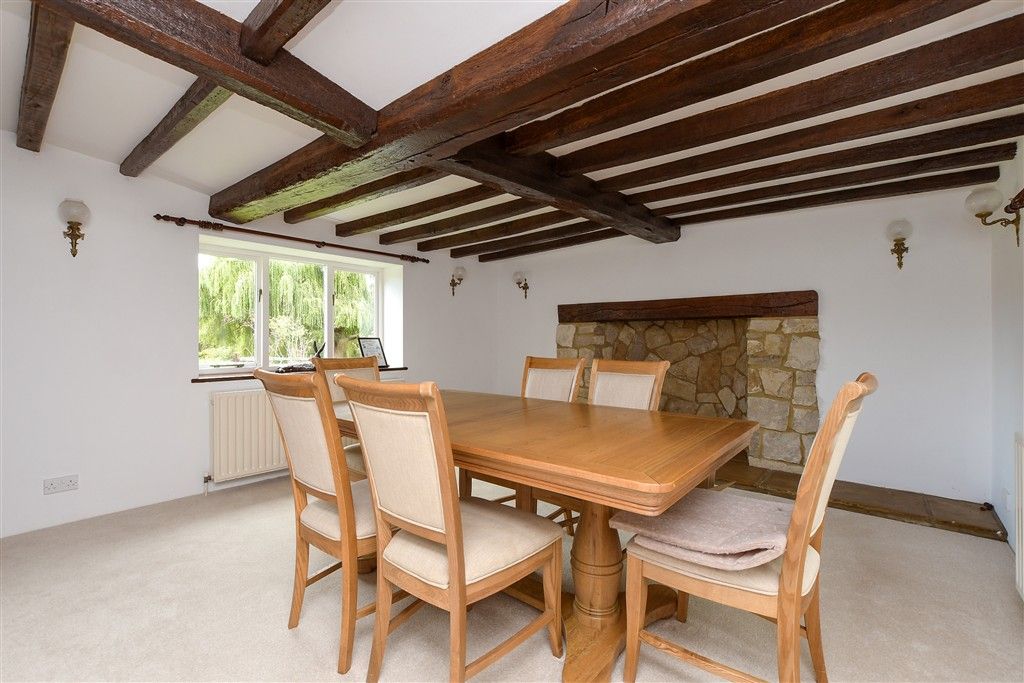 Property photo 1 of 20 Dining Room