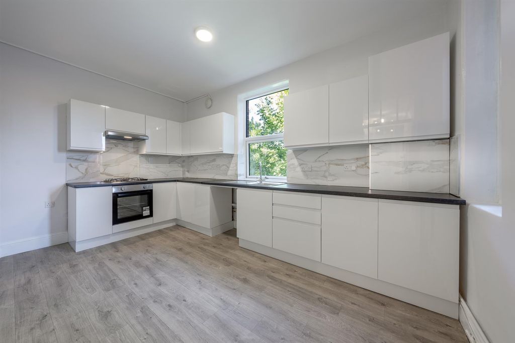 Property photo 2 of 19 Dsc01939-Hdr-Edit.Jpg