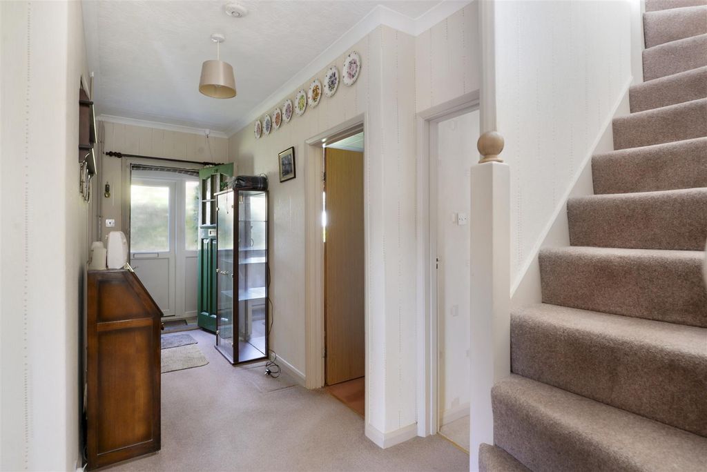 Property photo 3 of 16 29Maidstone02.Jpg