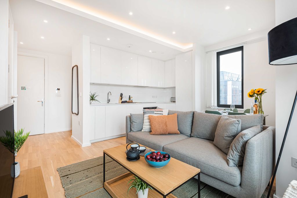 Property photo 2 of 9