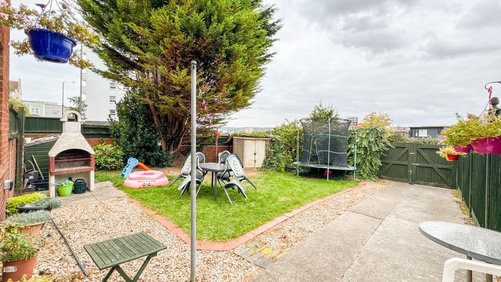 Property photo 2 of 17 Untitled-5780.Jpg