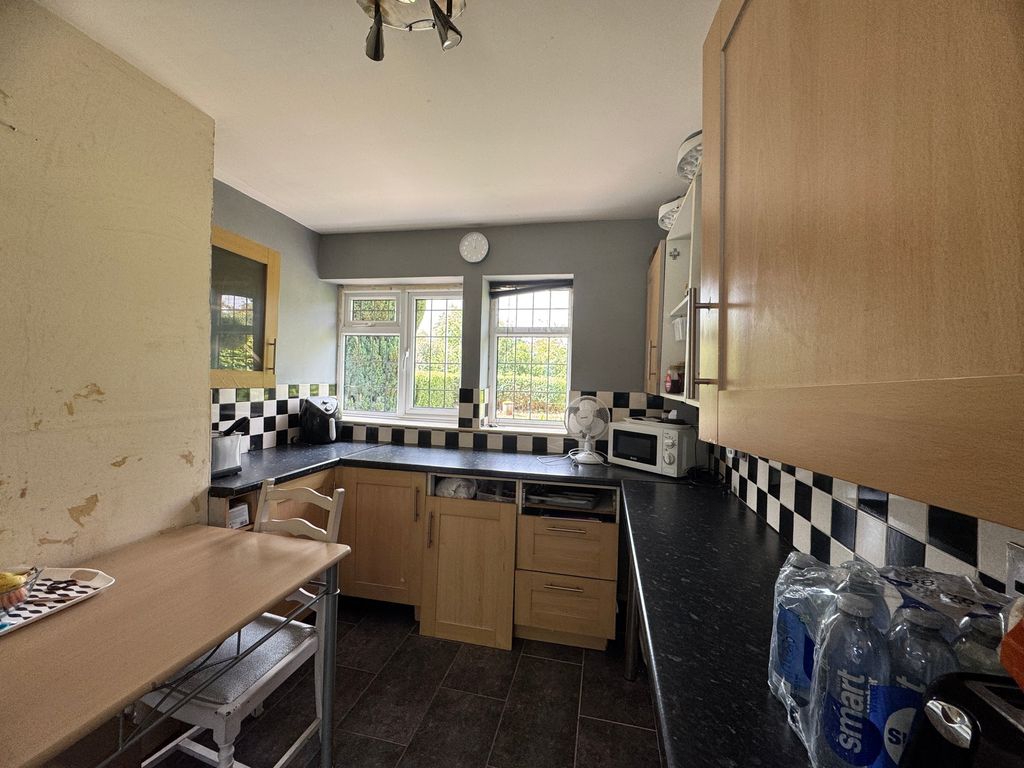 Property photo 3 of 13 Kitchen